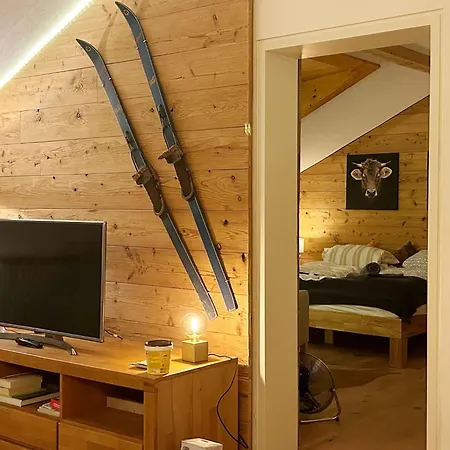 Allgaeu - Gemuetliche Huettenatmosphaere Und Schwimmbad Und Sauna Im Ha By Interhome شقة *