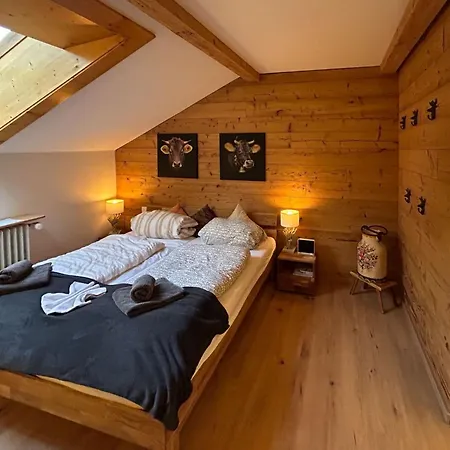 شقة Allgaeu - Gemuetliche Huettenatmosphaere Und Schwimmbad Und Sauna Im Ha By Interhome *